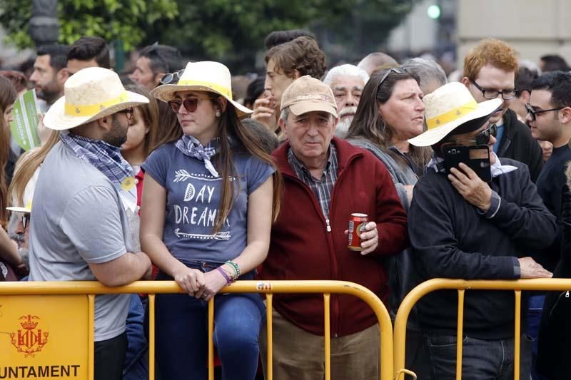 Búscate en la mascletà del 6 de marzo