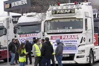 Los convocantes mantienen los paros de transportistas pese a la propuesta del Gobierno