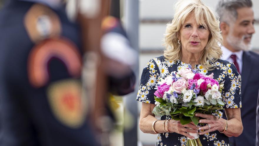 Jill Biden vuelve a dar positivo por covid tras finalizar su aislamiento