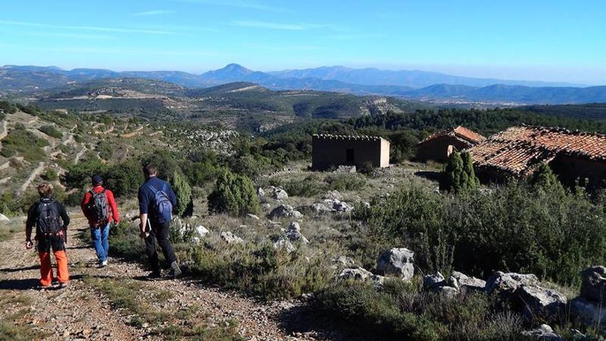 Camins del Penyagolosa recopila 142 puntos de interés en el recorrido de tres rutas