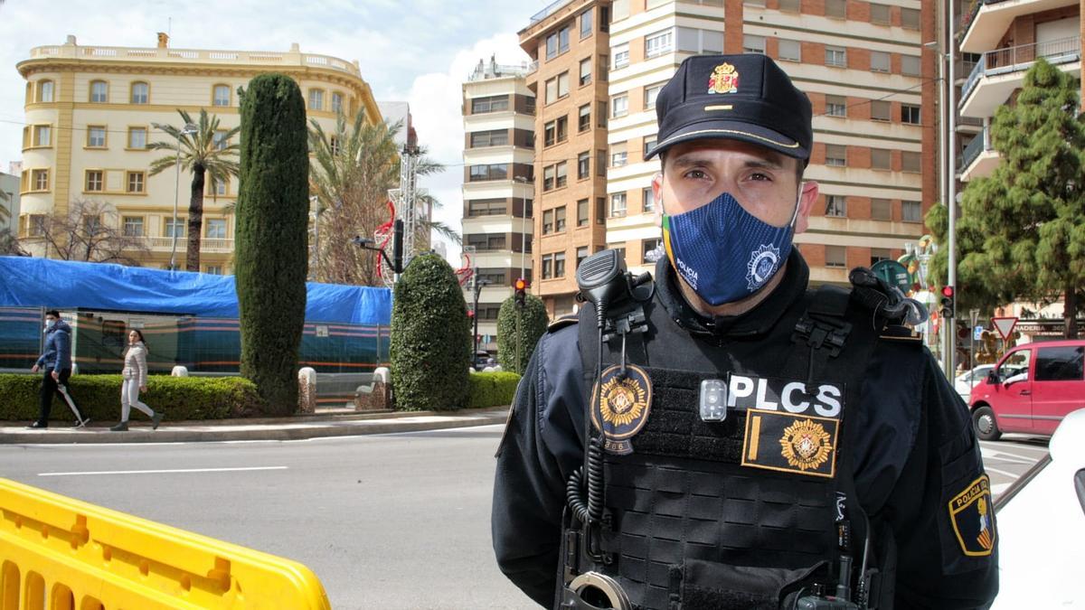 Marcos Llavata, oficial de Policía, en estas fiesta de la Magdalena.