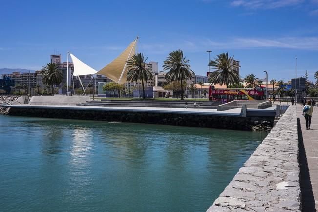 Parque Marítimo junto al muelle de Santa Catalina