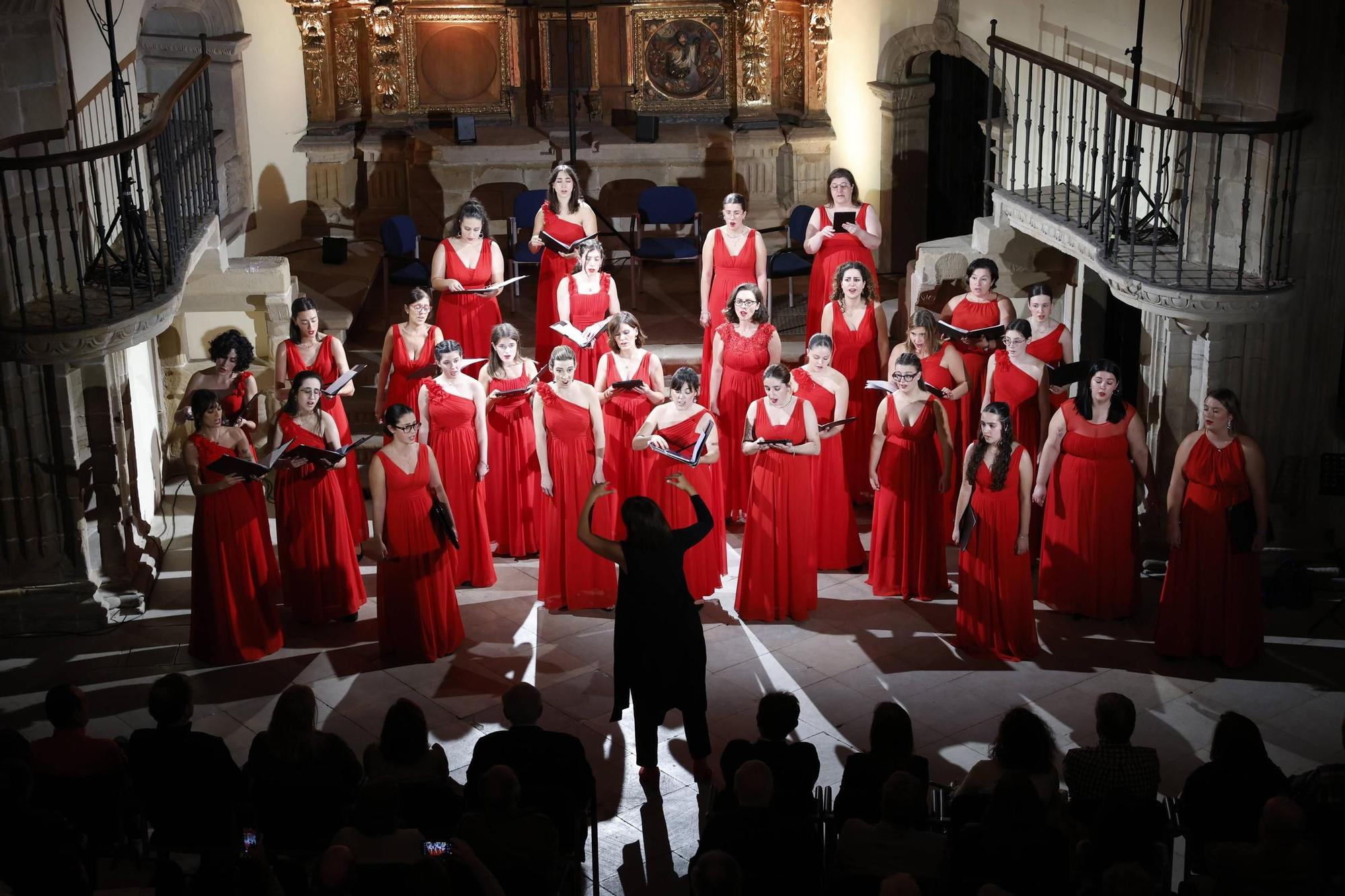 EN IMÁGENES: así fue el concierto del León de Oro
