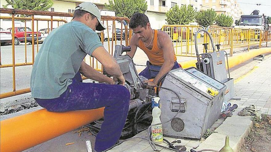 Malestar vecinal por retrasos en la instalación de gas ciudad