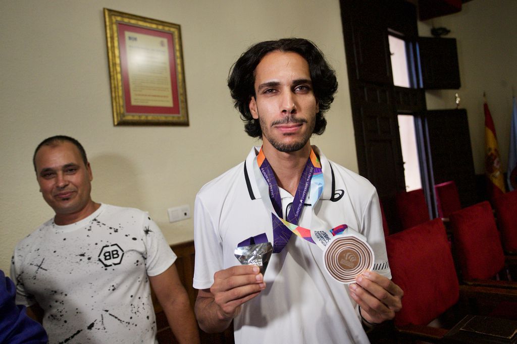 Recepción oficial y acto de bienvenida en Mula al atleta Mohamed Katir
