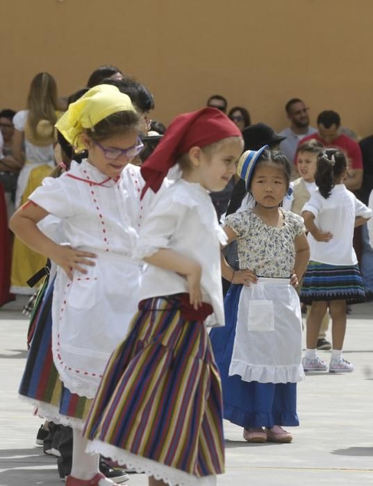 FIESTA DIA DE CANARIAS EN EL COLEGIO AGUADULCE