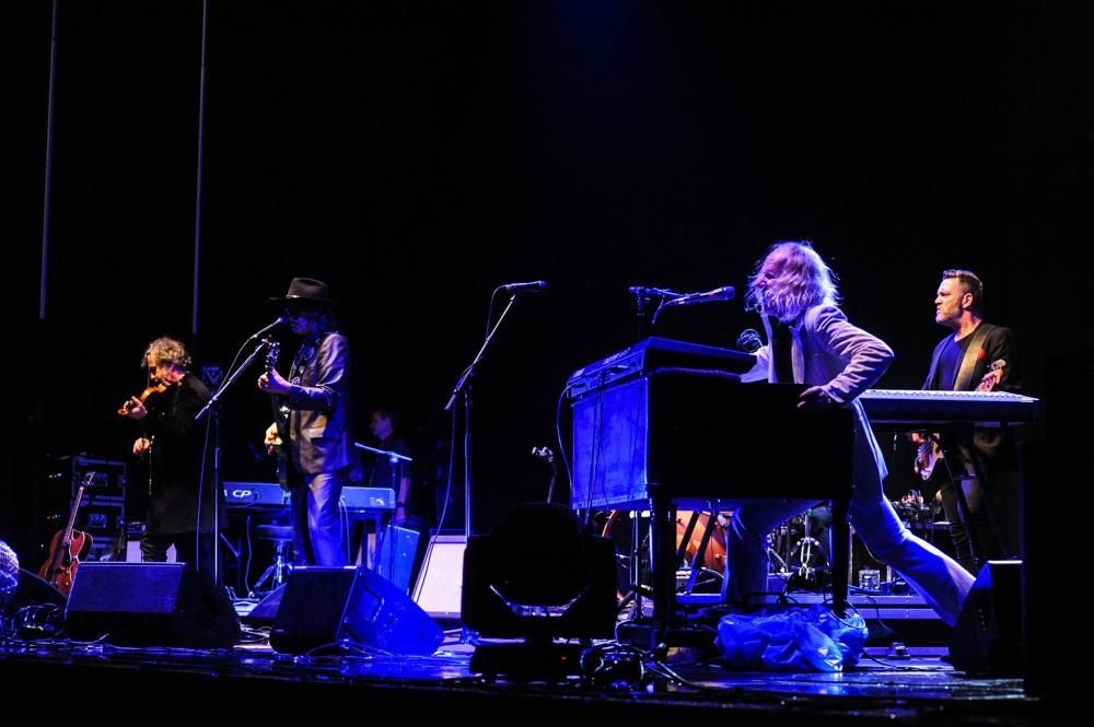 The Waterboys vence a la llovizca