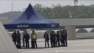 Una mochila bomba neutralizada en el Niemeyer: así fue el simulacro de intervención antiterrorista de Avilés