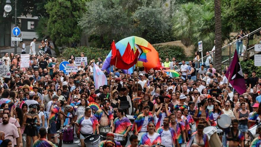 Manifestación a favor de los derechos LGTBI en Palma: "El Orgullo no es un tardeo"