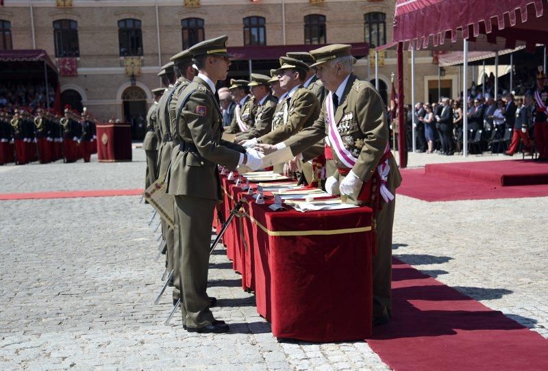 Visita de Felipe VI a la Academia General Militar de Zaragoza