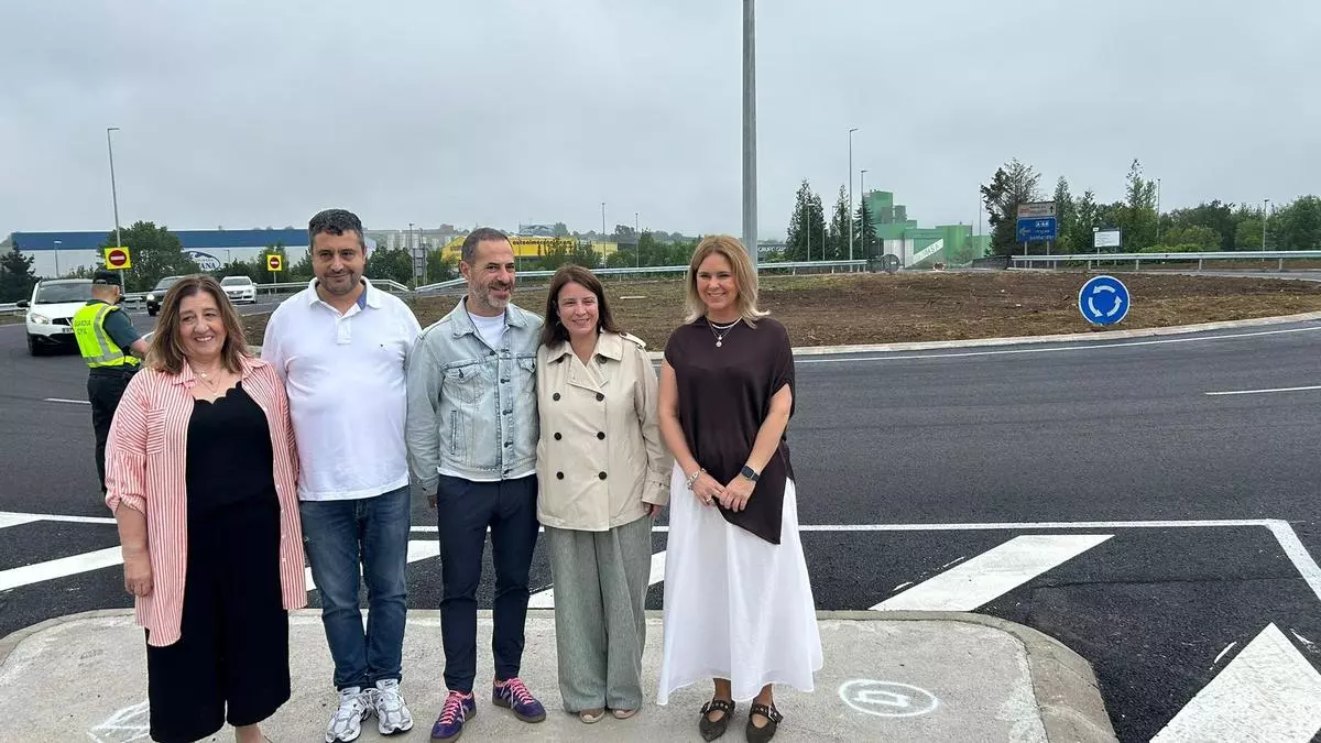 La nueva rotonda de acceso a Parque Principado ya está en funcionamiento: "Es una infraestructura muy importante que llevaba 25 años pendiente"