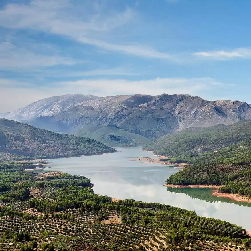 El refugio de Manolo García es un pueblo medieval de 600 habitantes donde encontró "la fuente de vida y cultura"