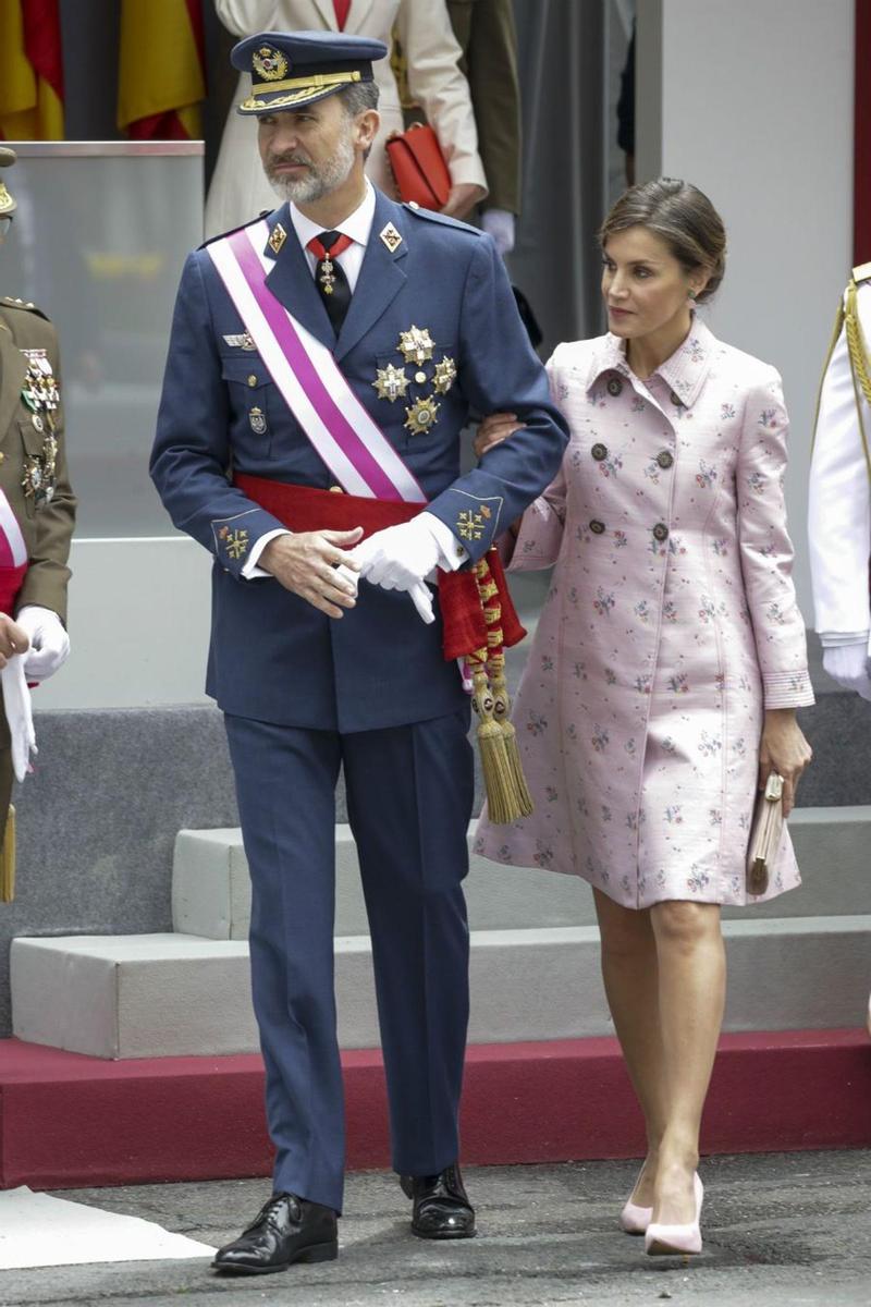 Don Felipe y Doña Letizia en el Día de las Fuerzas Armadas en Logroño