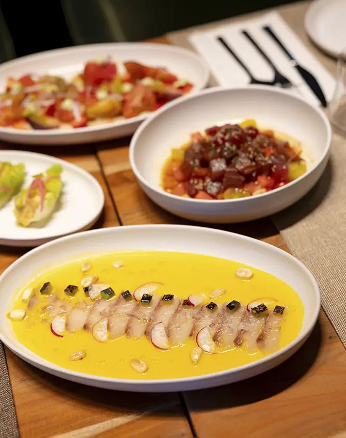 Plats per compartir del nou restaurant The Horse Club Library, ubicat a The Ranch.