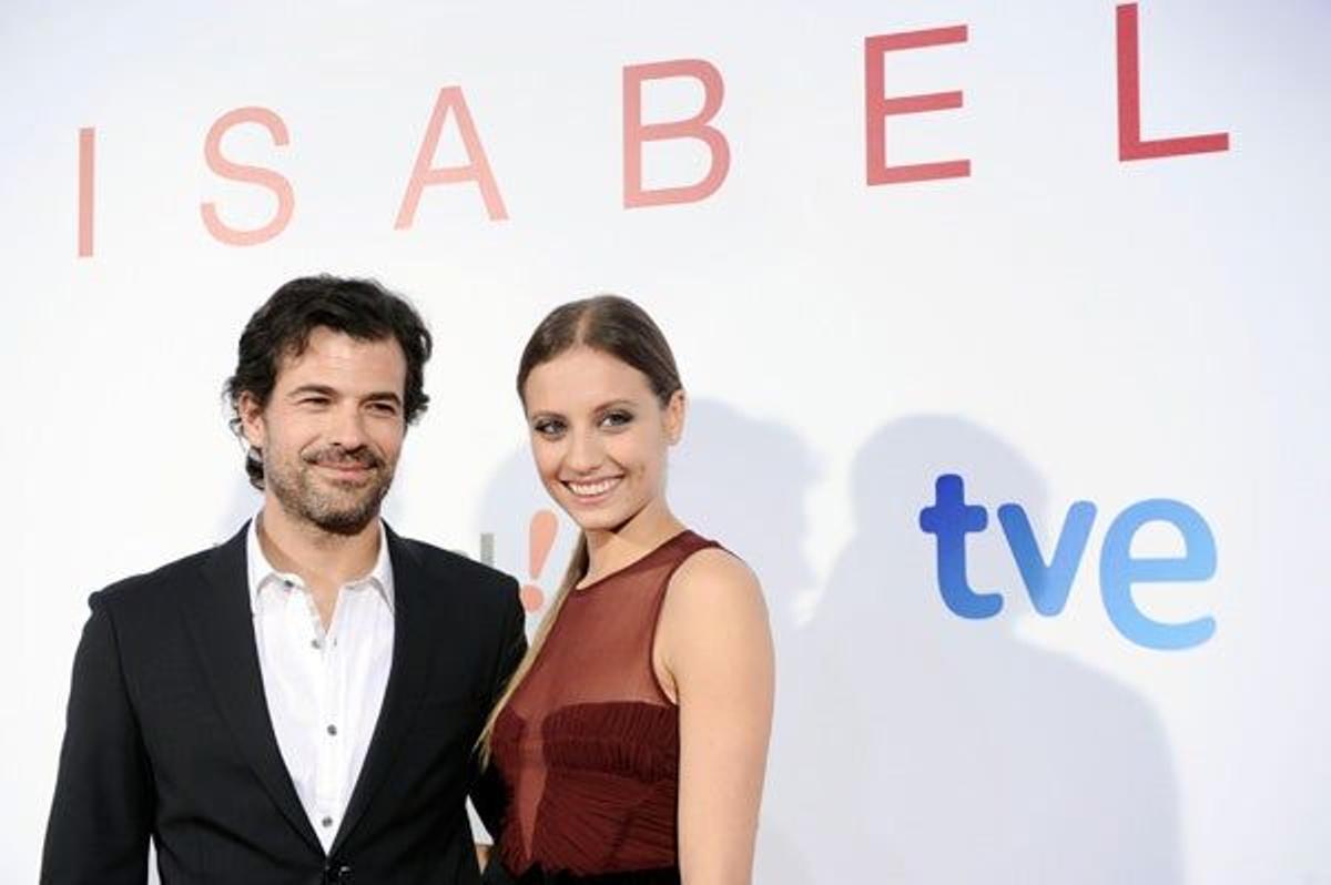 Michelle Jenner y Rodolfo Sancho presentan el último capítulo de Isabel