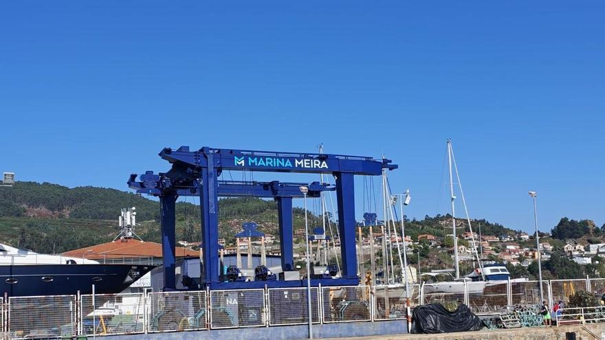 La marina de Meira amplía su foso para barcos de acuicultura