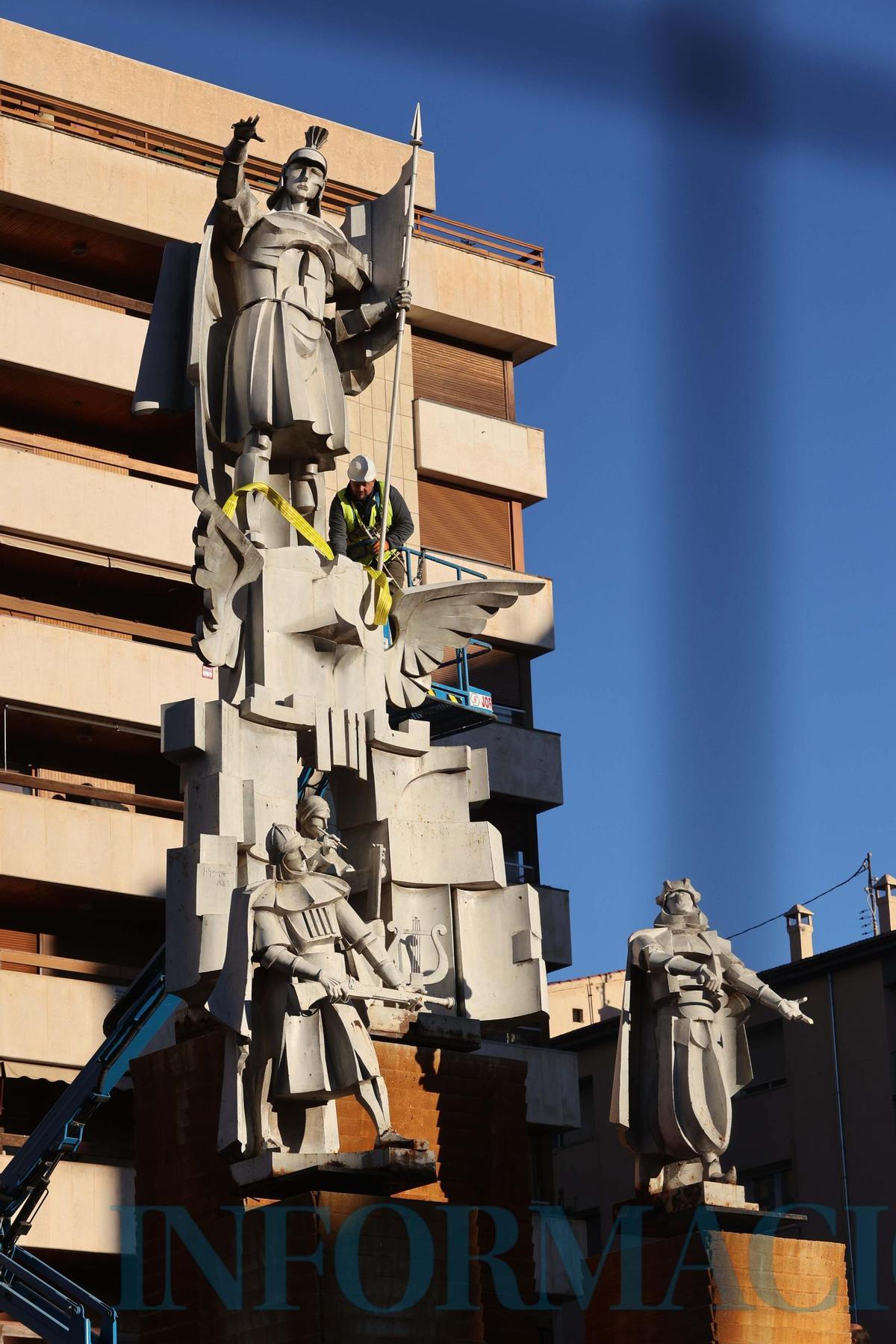 Retiran la imagen de San Jorge de la Rosaleda de Alcoy