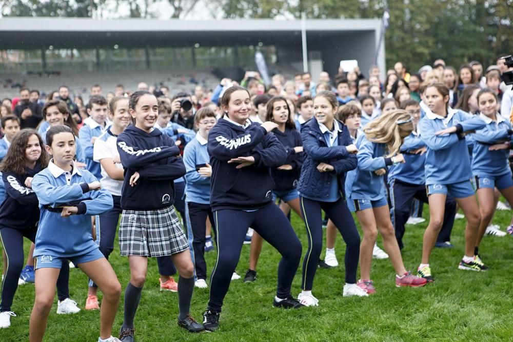 Los All Blacks dirigen un entrenamiento con alumnos en Gijón