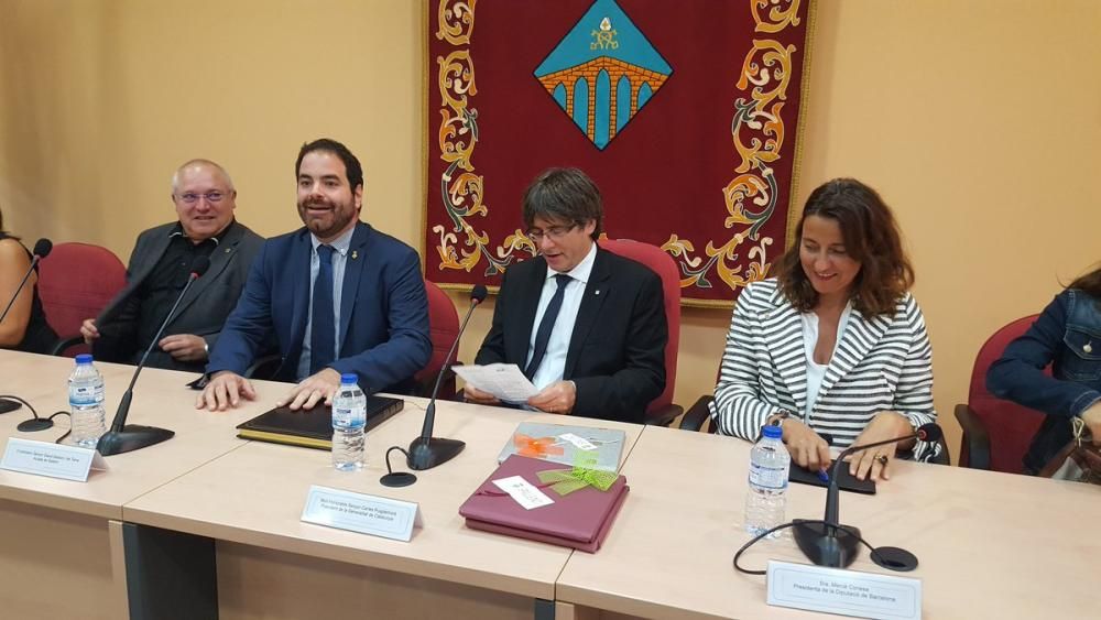 Puigdemont inaugura Cal Carrera, a Sallent