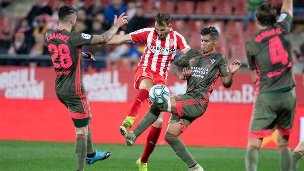 El Girona está sufriendo la sequía de su hombre gol, Stuani.