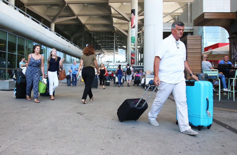 Operación salida en el aeropuerto de Málaga