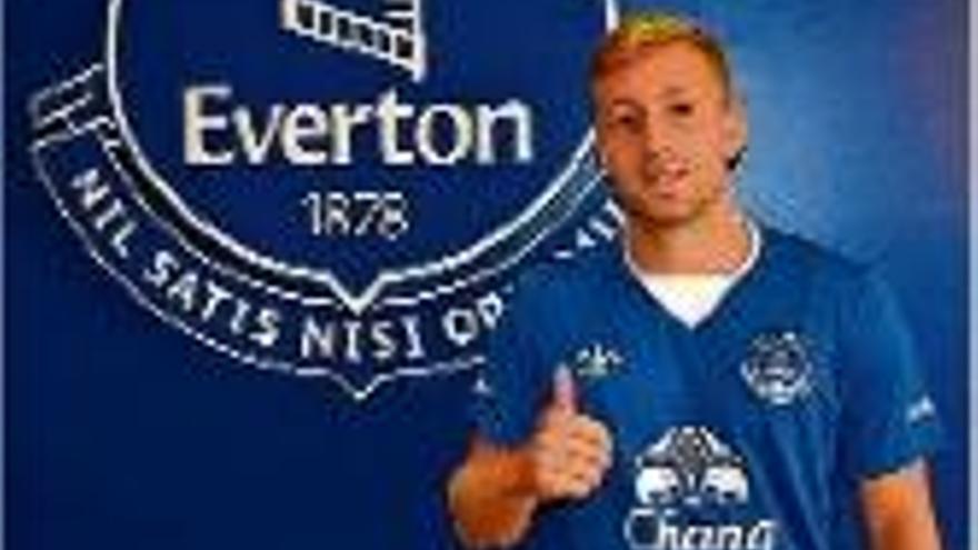 Deulofeu ja llueix la nova samarreta de l&#039;Everton anglès