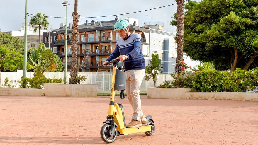 La patineta pública compartirá 35 kilómetros de carriles con los coches