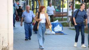 Elisenda Alamany llegando al Orfeó Martinenc antes de que se produjera el aplazamiento.