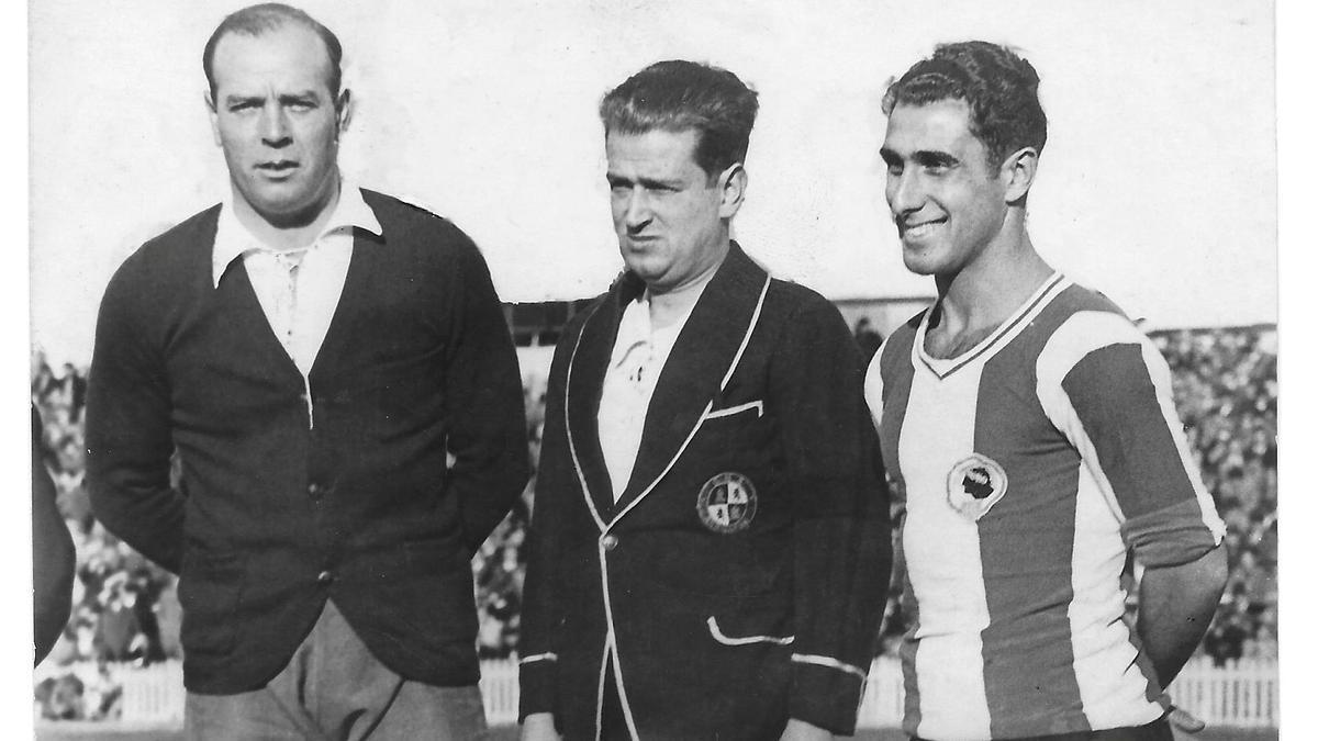 Real Madrid-Hércules. 2 de febrero de 1936. En la foto Ricardo Zamora, Luis Medina y Manolo Maciá