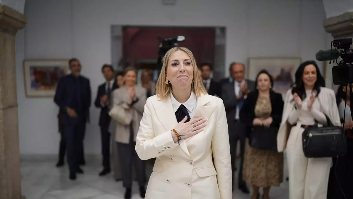 Abascal ve "interesante" el discurso de Guardiola pero aún "insuficiente", mientras Génova responsabiliza a Vox de un posible bloqueo