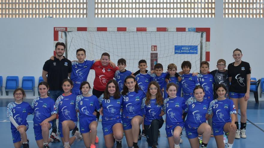 El Handbol Club Puig d’en Valls se reestructura y se centra en fomentar la base