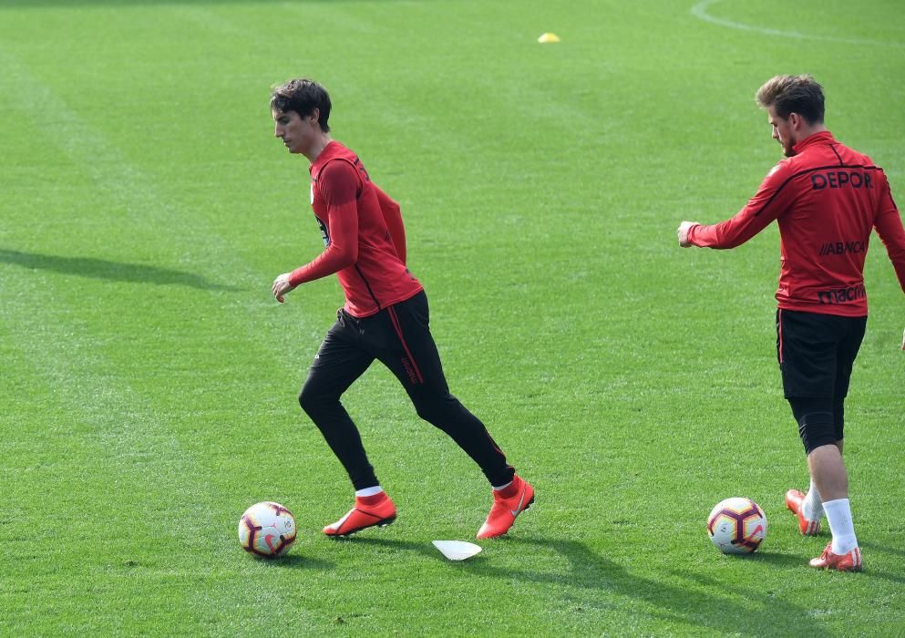 El Dépor entrena en Riazor a puerta cerrada