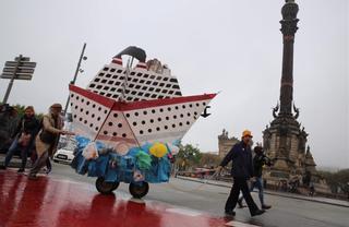 Manifestación en Barcelona en contra del turismo de cruceros