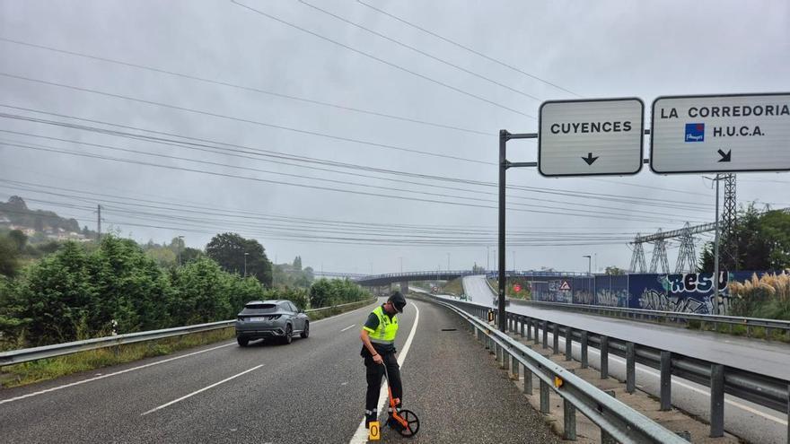 Las cámaras permiten esclarecer el accidente de un motorista en la AS-II: cayó a la vía, un conductor no le auxilió y otro le atropelló y se dio a la fuga