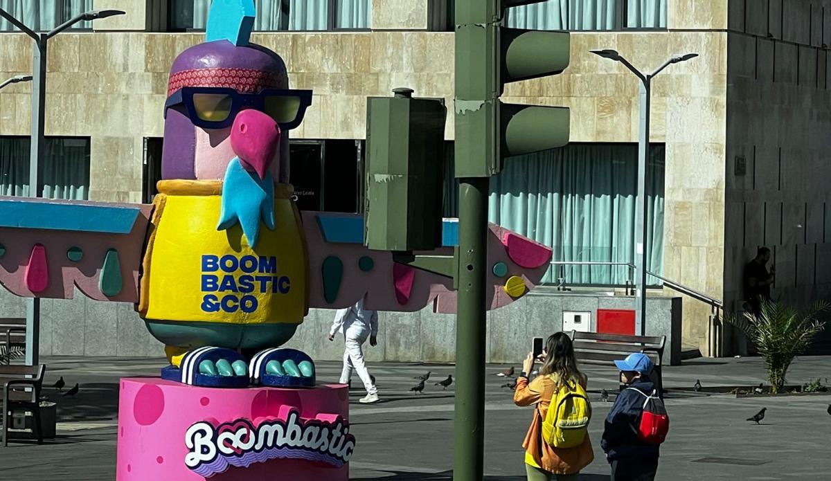 Totem el Boombastic desplegado en Las Palmas de Gran Canaria.