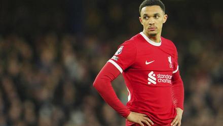 Trent Alexander-Arnold, durante el partido ante el Everton