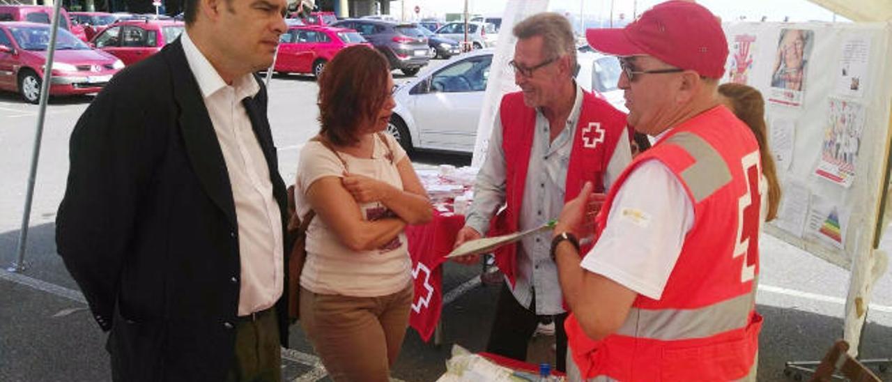 Servicios Sociales demanda personal, coches nuevos y vigilantes de seguridad