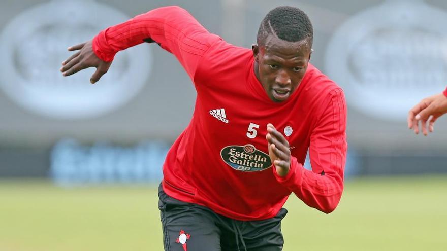 Pape Cheikh, en un entrenamiento de pretemporada. // M.G. Brea