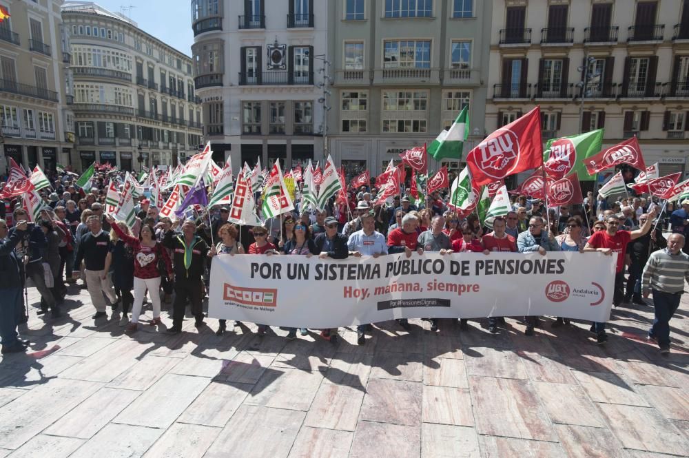 Los jubilados malagueños se concentran para defender las pensiones