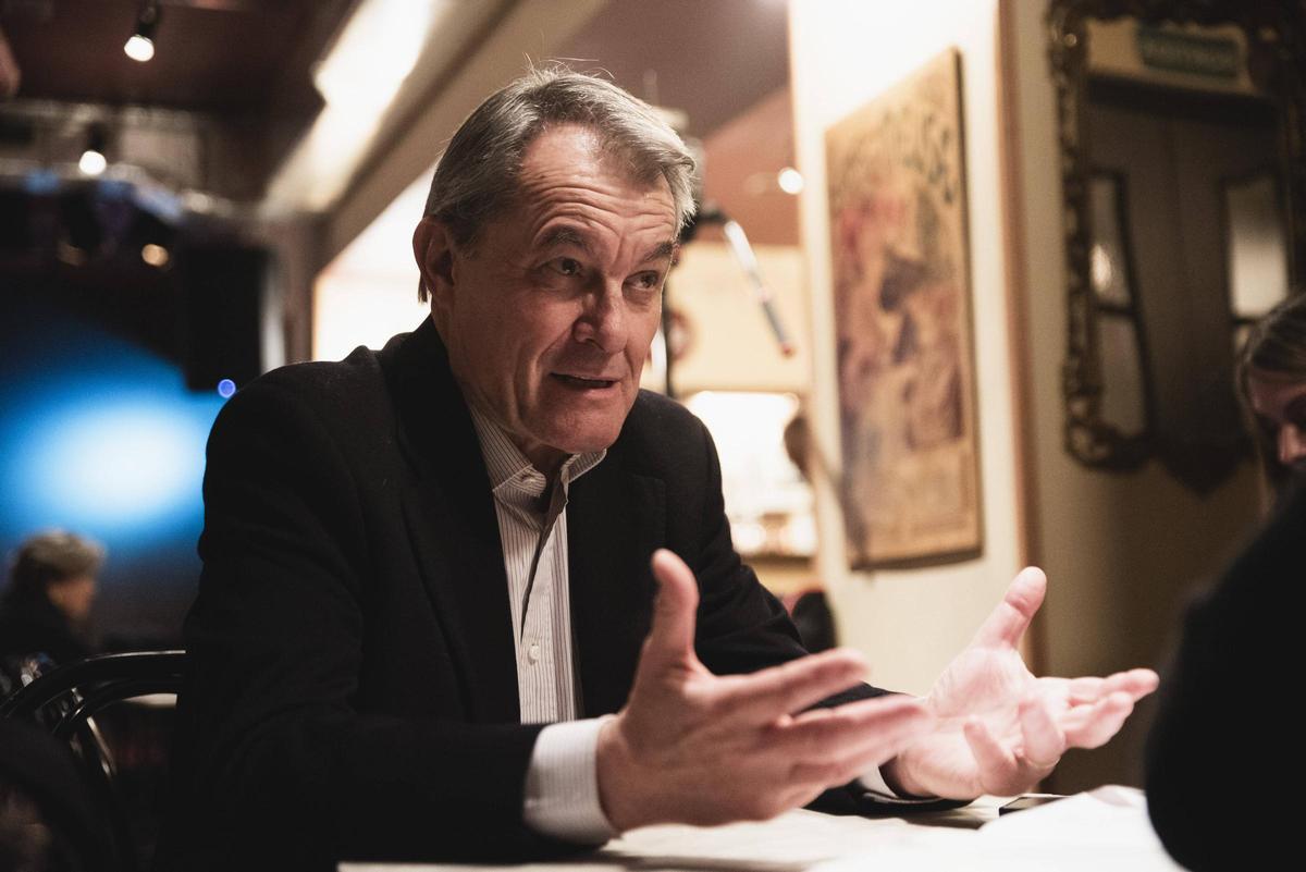 Artur Mas, durant l'entrevista amb Regió7 al Voilà de Manresa