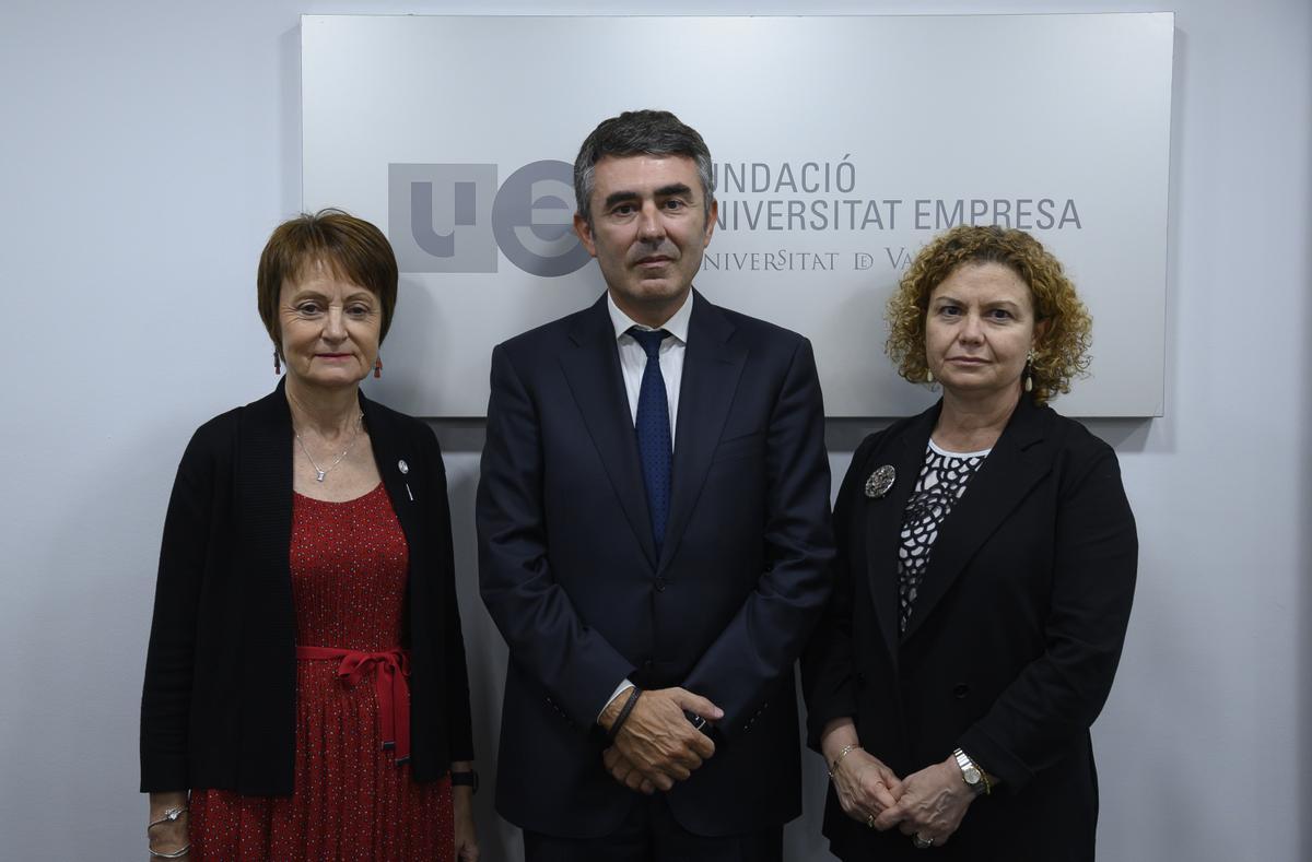 María Vicenta Mestre, Juan Manuel Pérez Mira y María Emilia Adán.