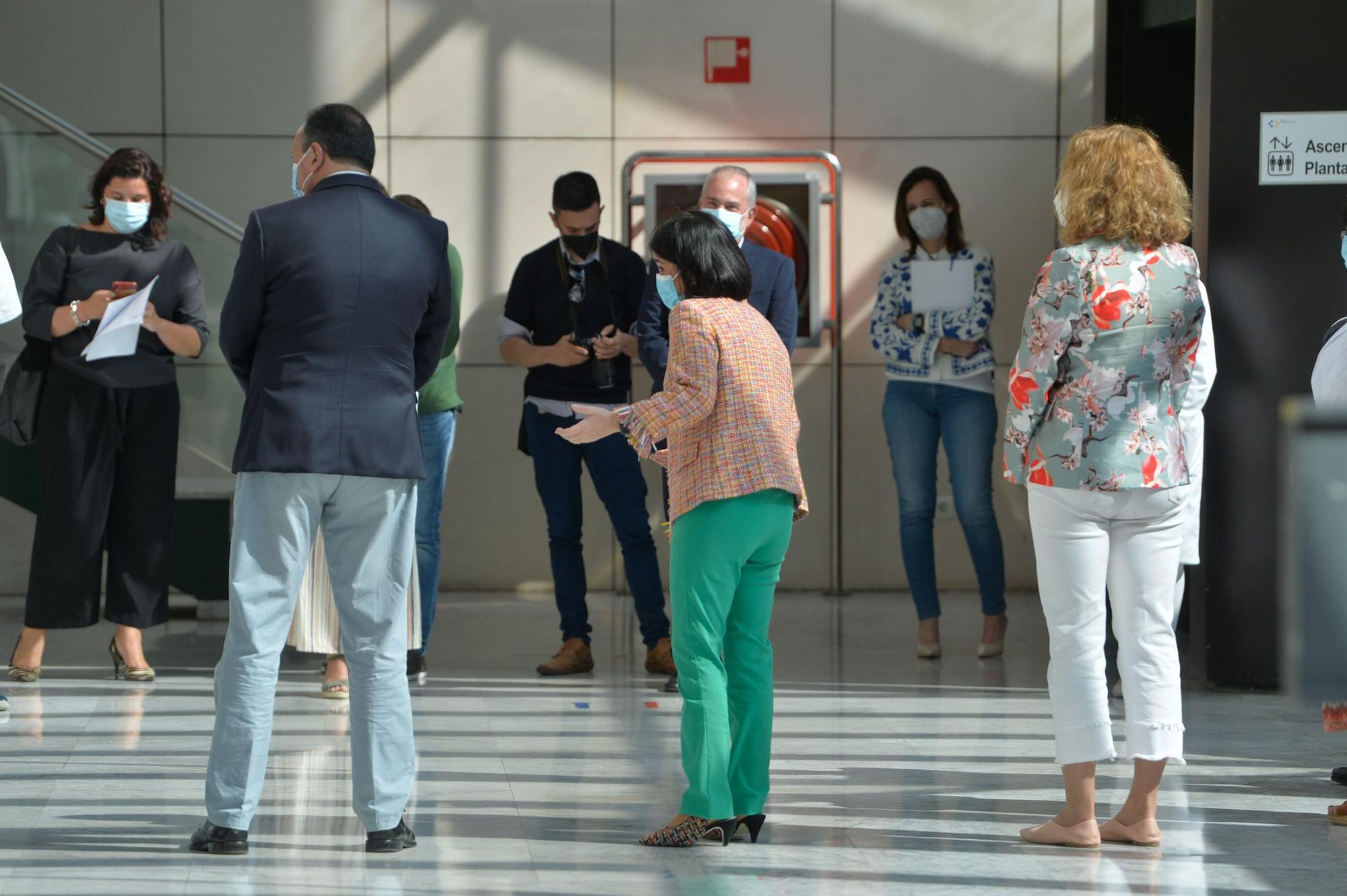 La ministra de Sanidad Carolina Darias visita el Hospital Universitario Insular de Gran Canaria