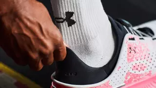 La marca de ropa deportiva Under Armour se hunde un 23% en Bolsa tras presentar pérdidas y cuantificar el impacto de los aranceles