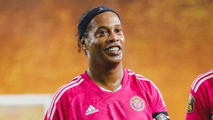 El sorprendente sueldo de Ronaldinho en la Kings League de Gerard