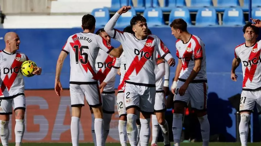 ¡Ratiu asistió driblando a Fran Pérez para que abriese la lata en Vallecas!