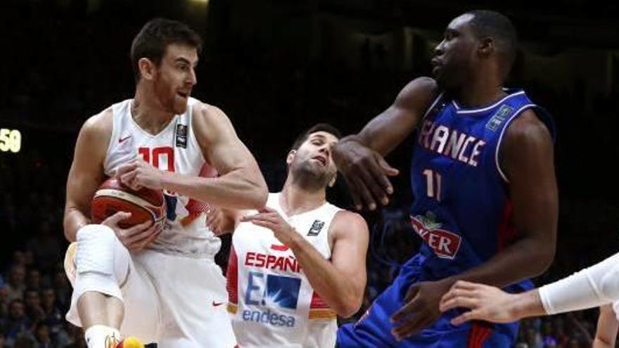 El Real Madrid mejora la oferta al Valencia Basket por Víctor Claver
