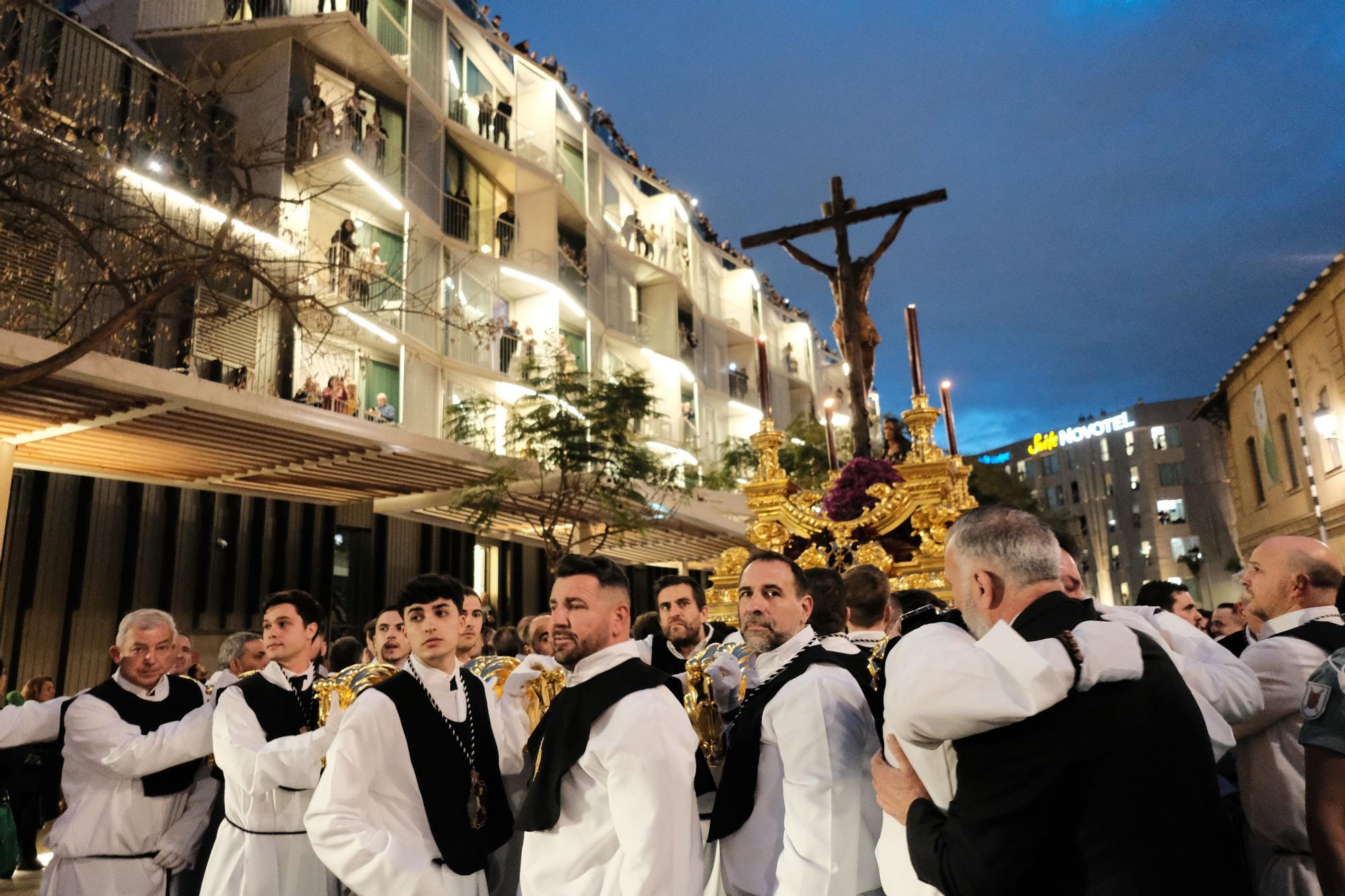 Salida procesional de la Congregación de Mena, en el Jueves Santo de Málaga.