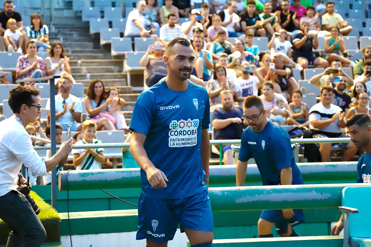 Las nuevas camisetas del Córdoba CF para su estreno en Primera Federación