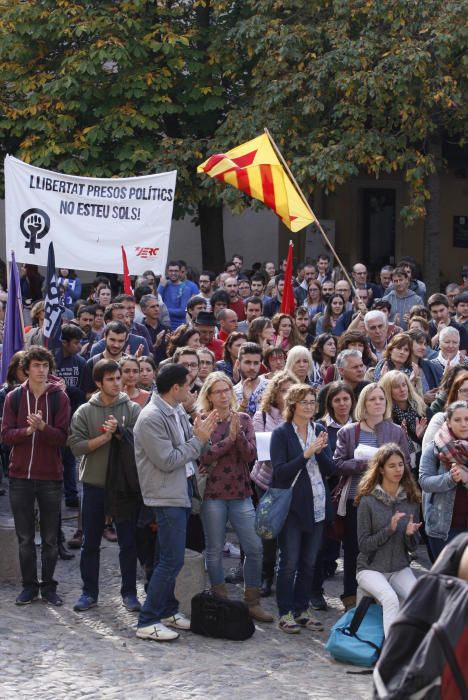Un miler d'estudiants demanen l'alliberament dels «presos polítics» a Girona
