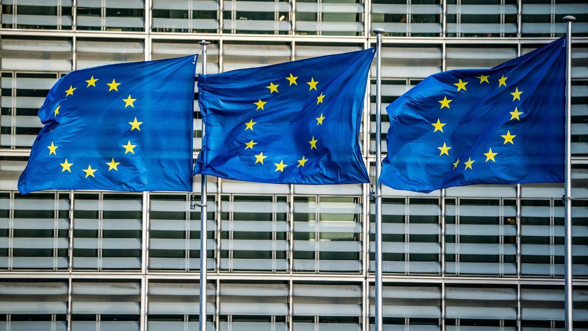 Banderas europeas en el Europarlamento, en Bruselas.